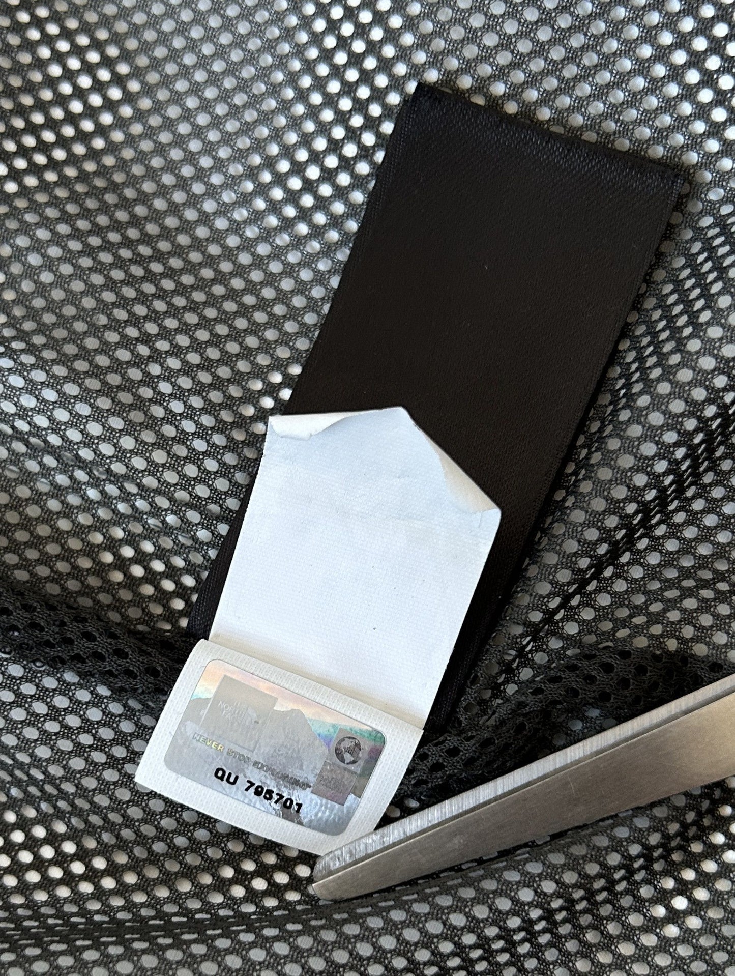 The north face hyvent membrane hooded shell rain jacket