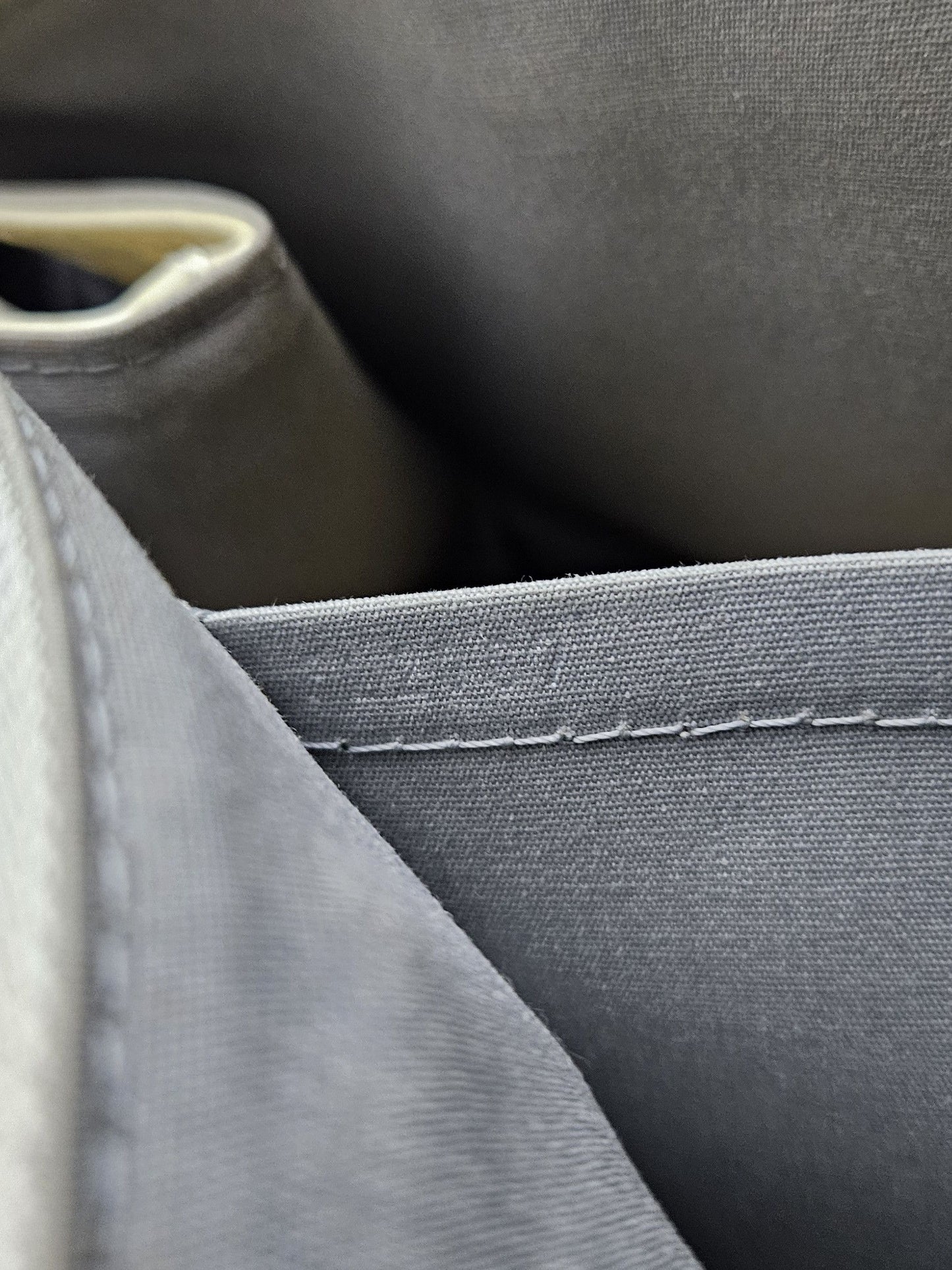 Louis Vuitton vernis monogram rosewood handbag