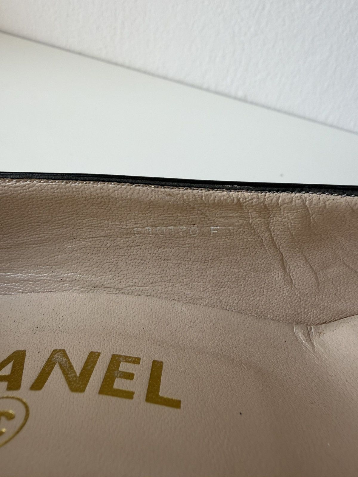 Vintage chanel CC logo block heels