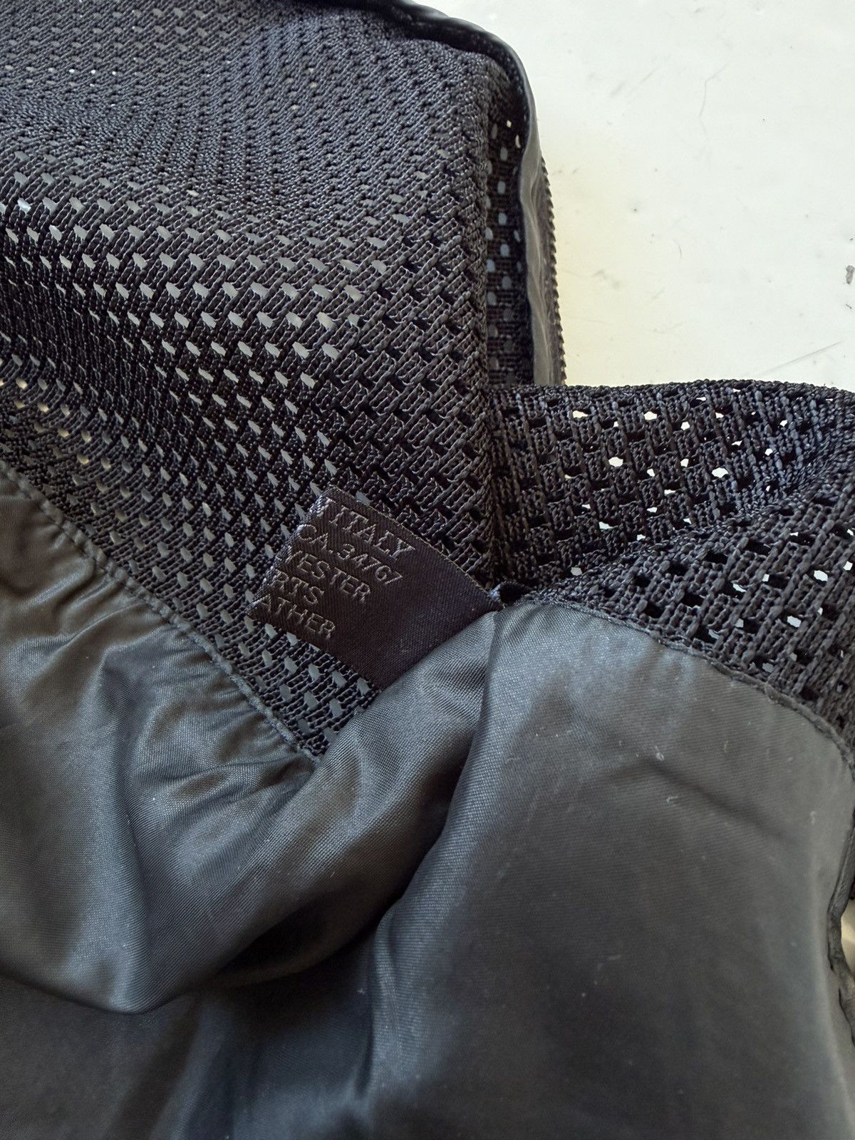 SS1999 Prada red tab back zip mesh top vest