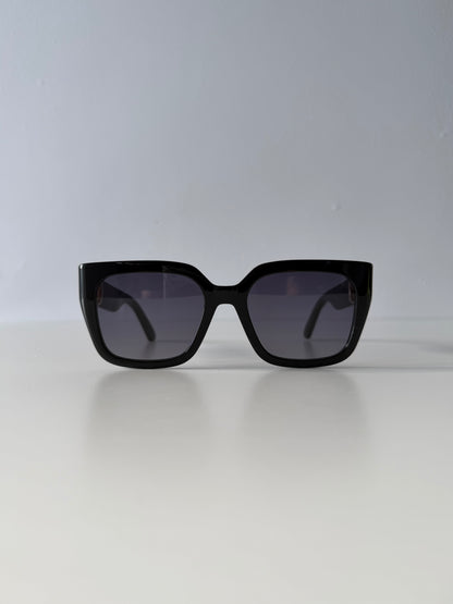 Dior 30 Montaigne sunglasses