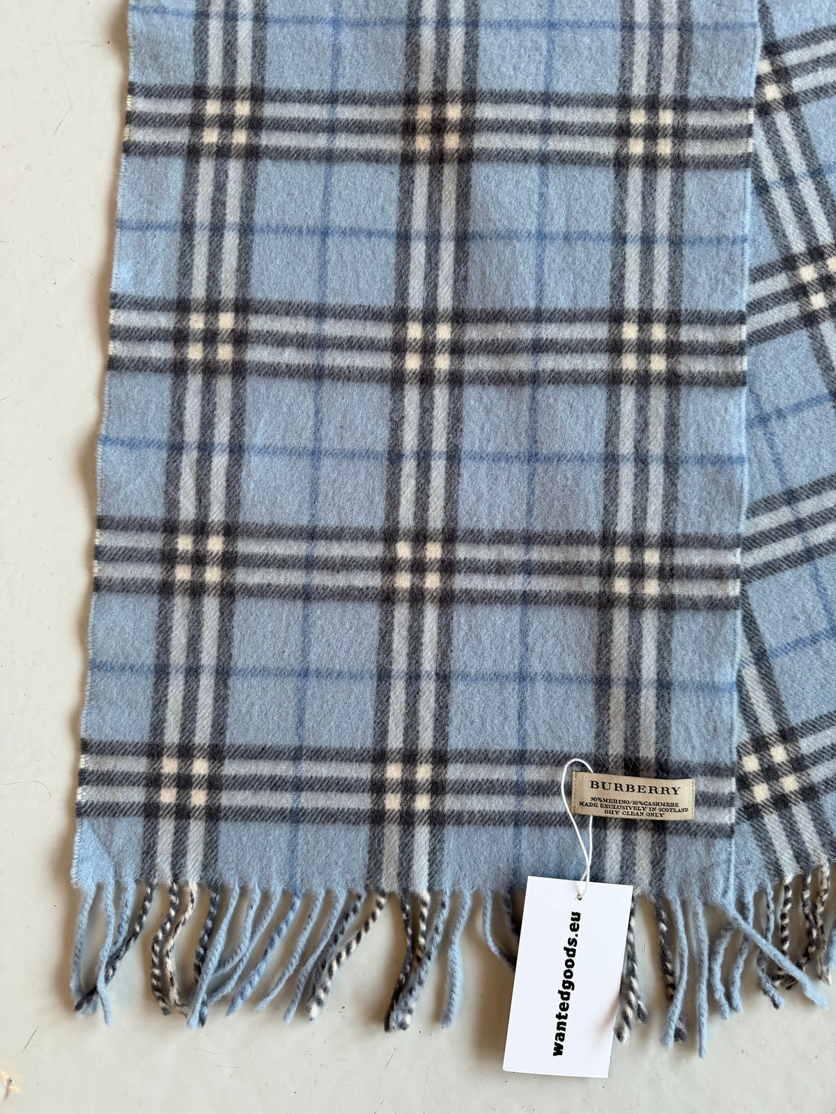 Burberry baby blue nova check cashmere scarf