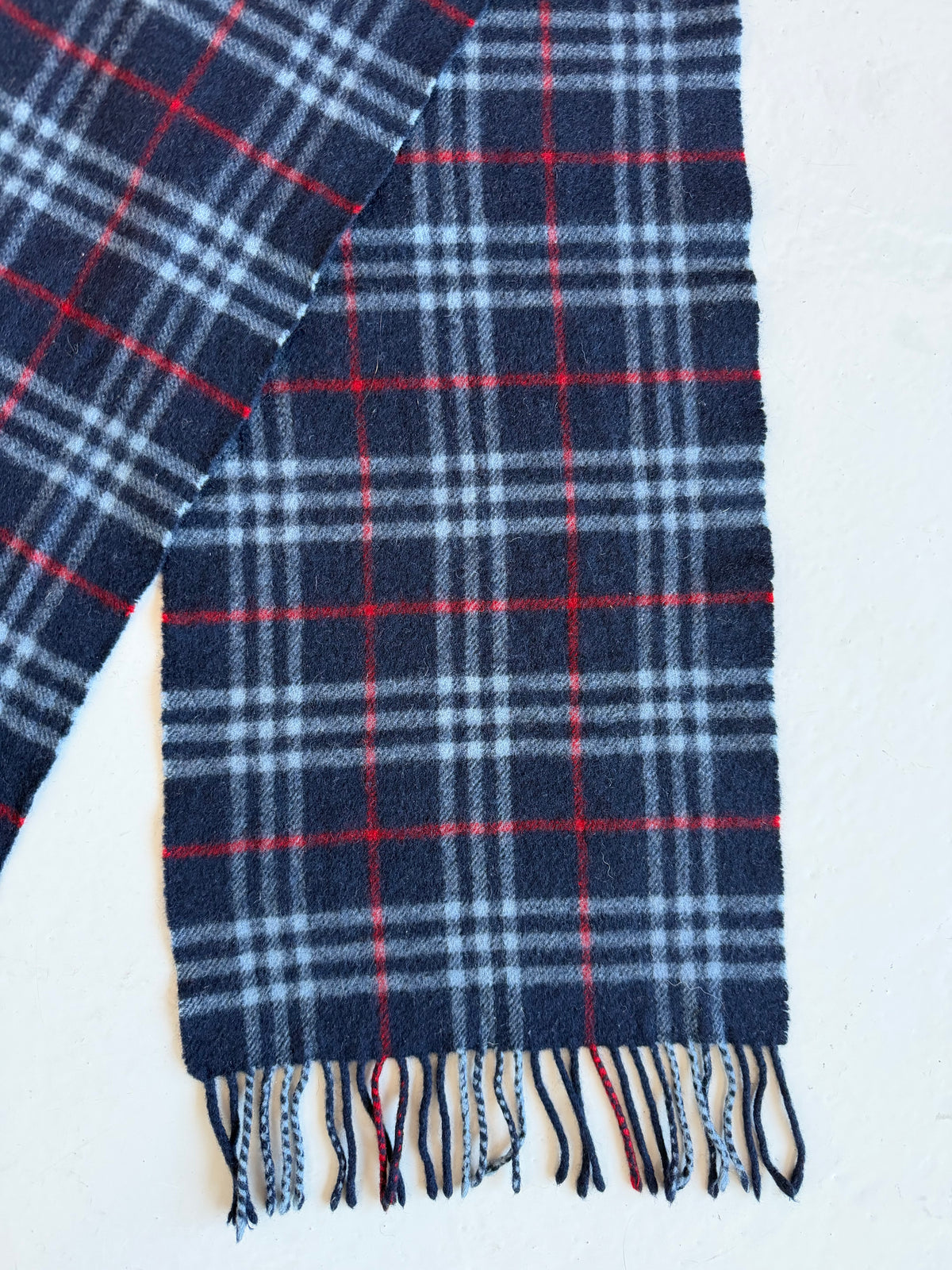 Vintage Burberry navy blue nova check wool scarf