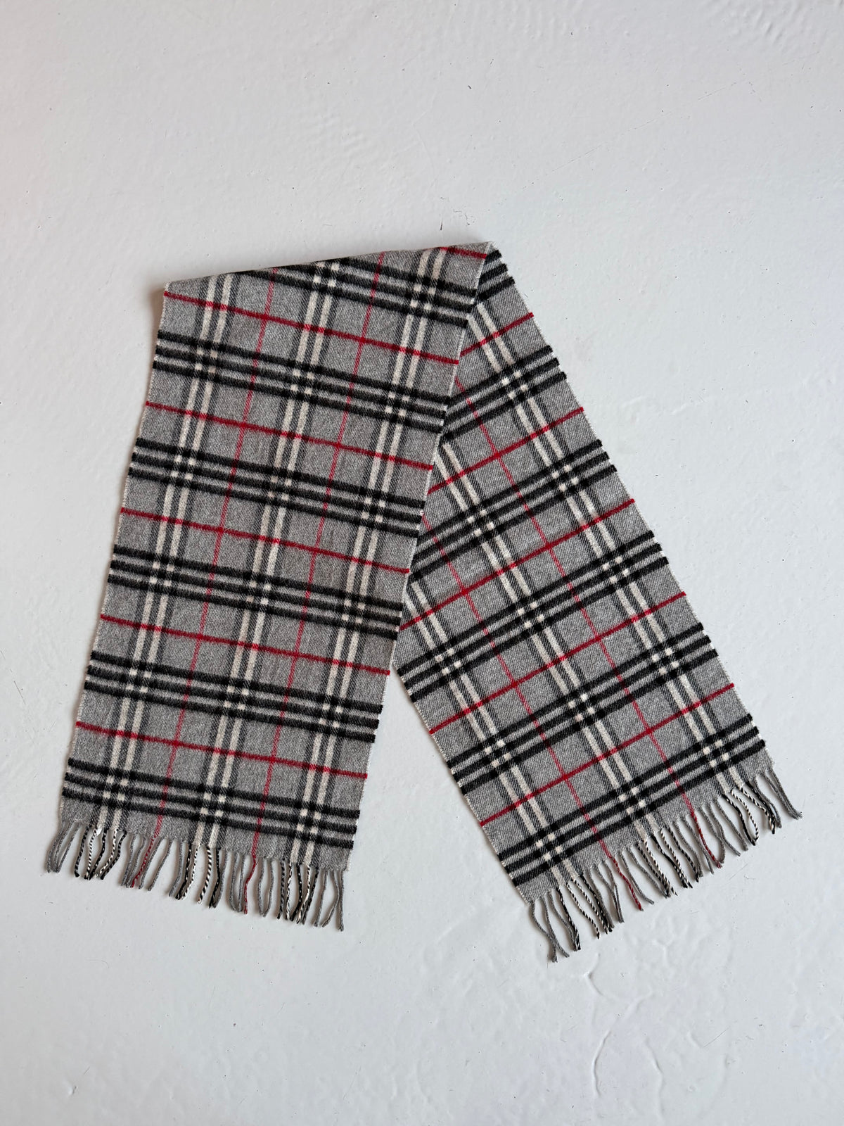 Vintage Burberry gray nova check wool scarf