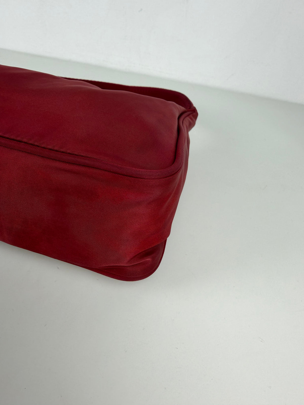 Vintage prada tessuto nylon triangle logo mini hobo bag