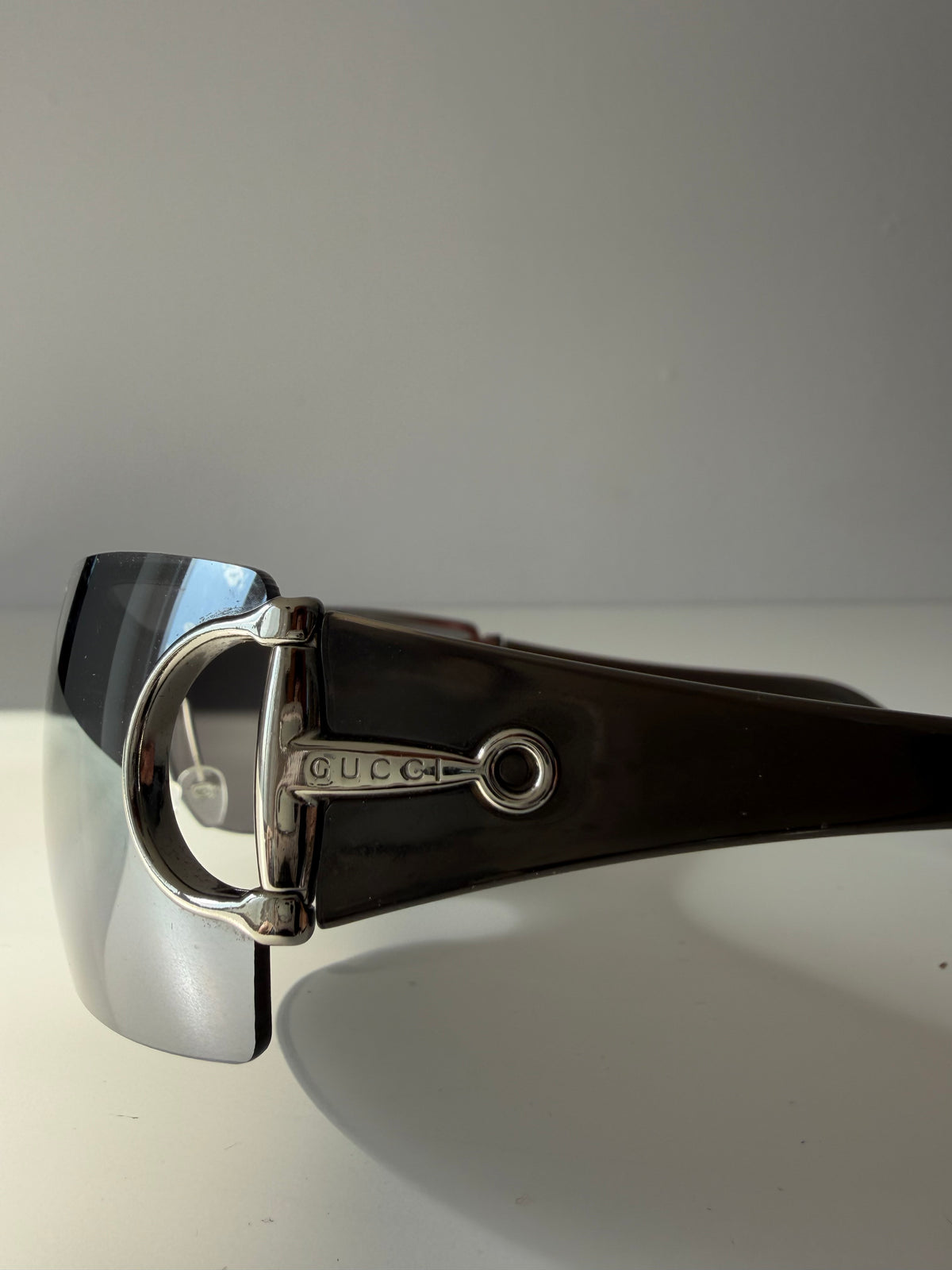 Vintage Gucci 2712/S shield wraparound horsebit sunglasses