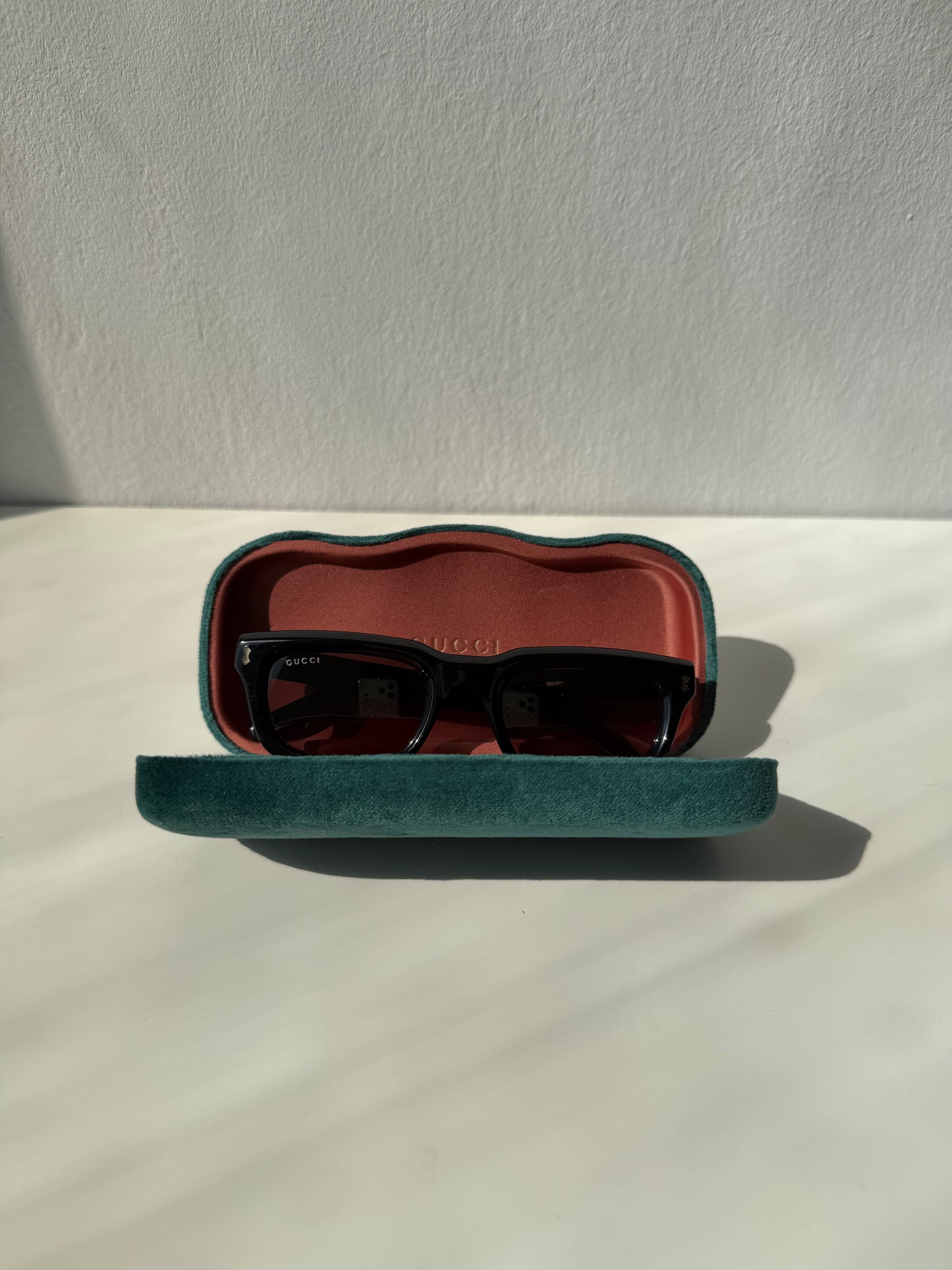 Gucci GG1542S sunglasses
