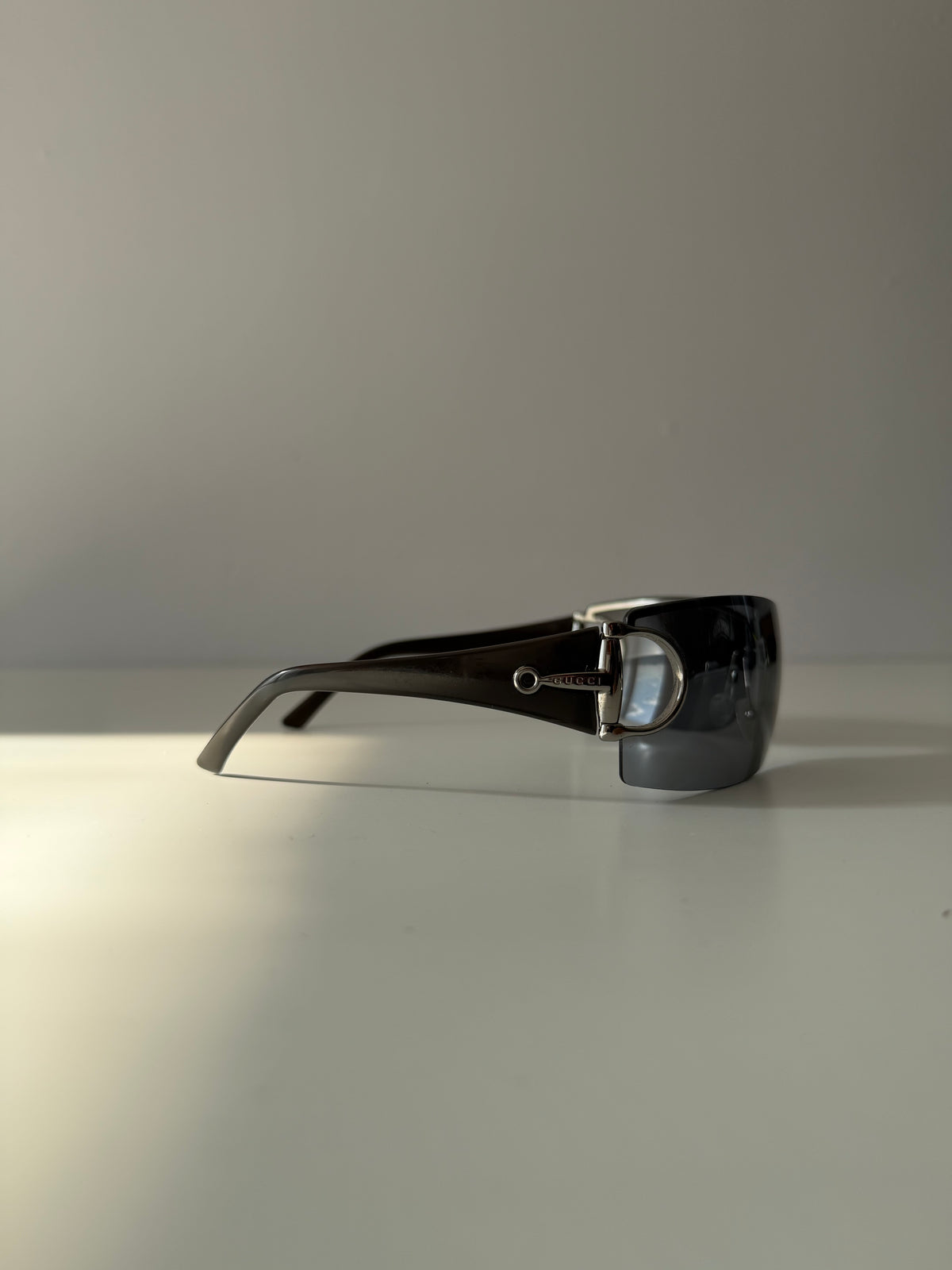 Vintage Gucci 2712/S shield wraparound horsebit sunglasses