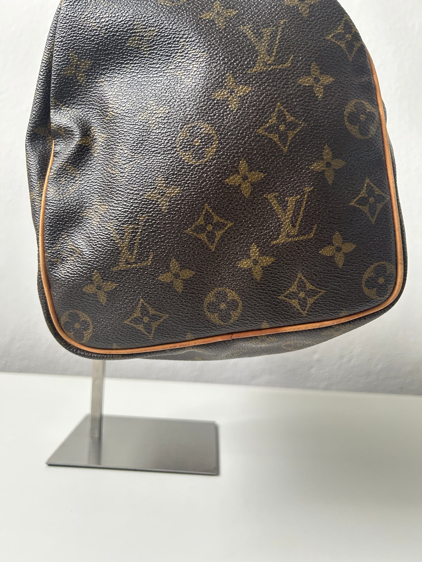 Vintage 80s Louis Vuitton monogram canvas speedy 35 handbag