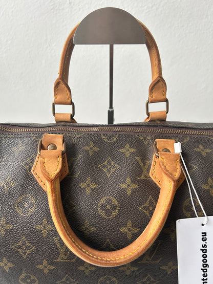 Vintage 80s Louis Vuitton monogram canvas speedy 35 handbag