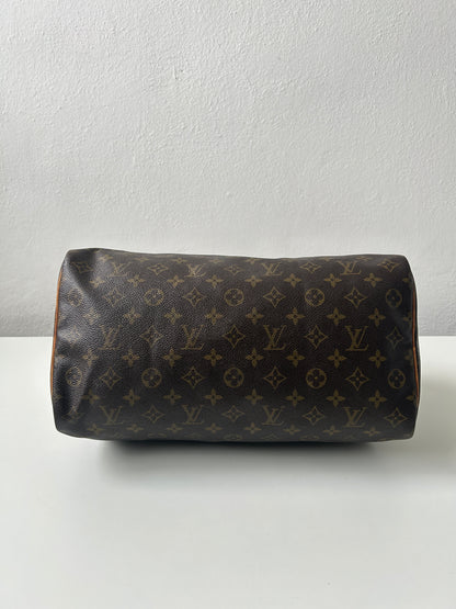 Vintage 80s Louis Vuitton monogram canvas speedy 35 handbag