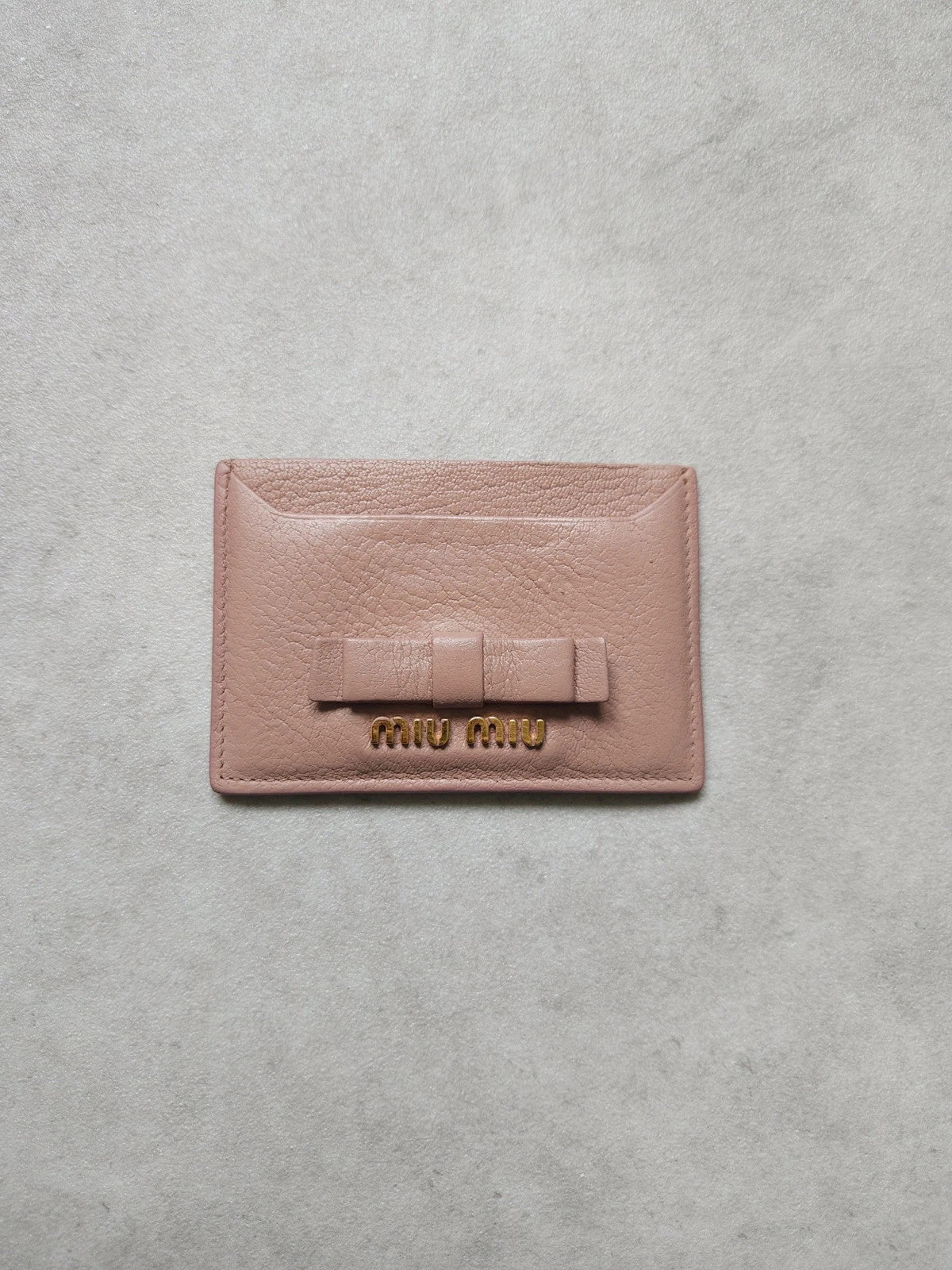 Miu miu leather bow cardholder in dusty pink
