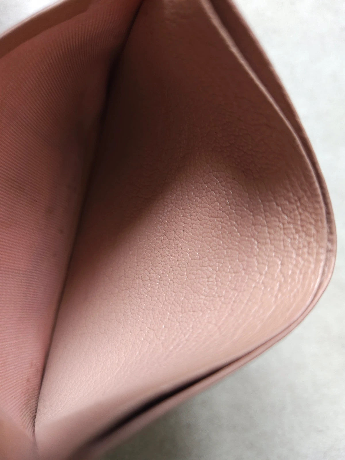 Miu miu leather bow cardholder in dusty pink