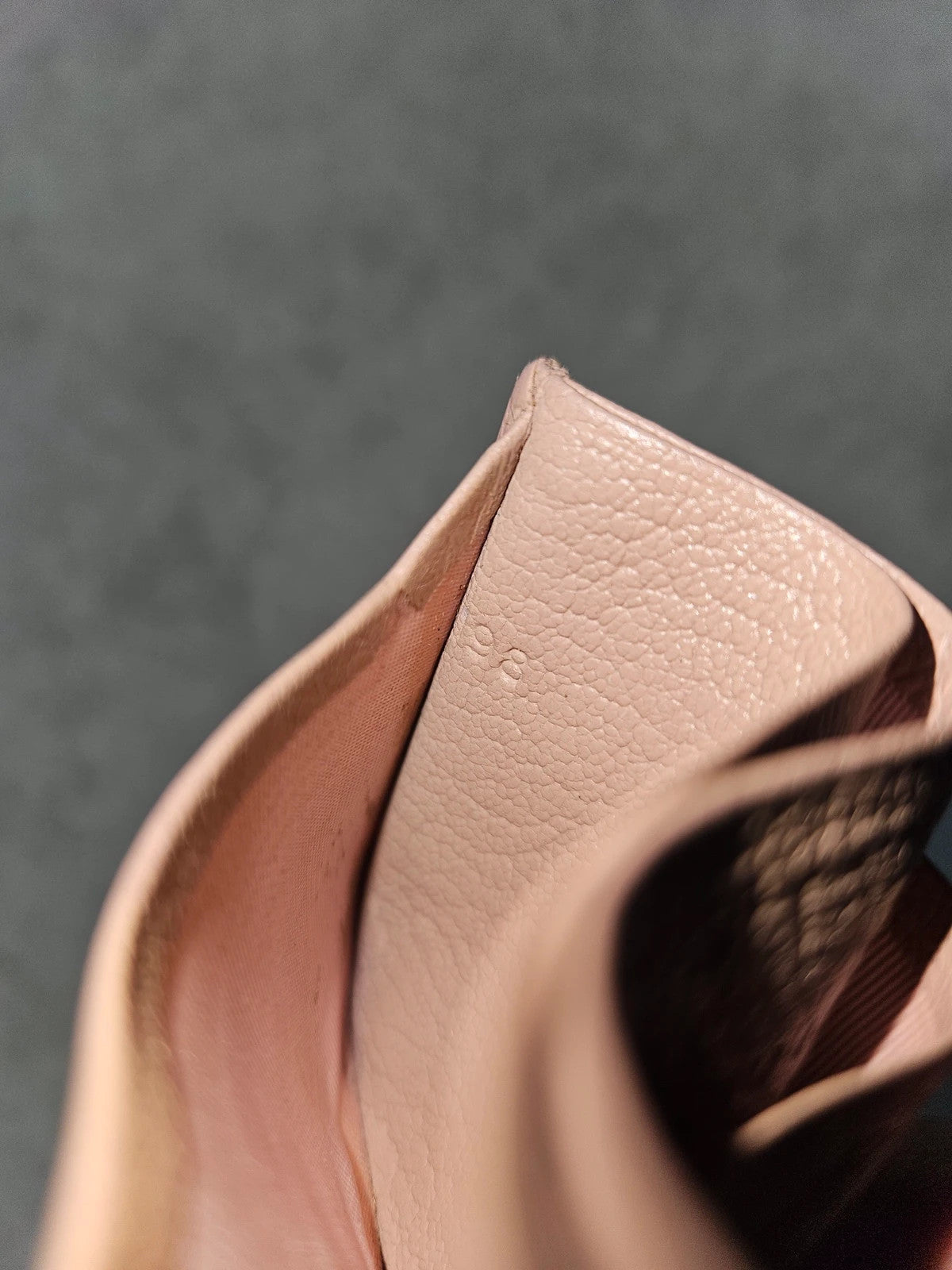 Miu miu leather bow cardholder in dusty pink