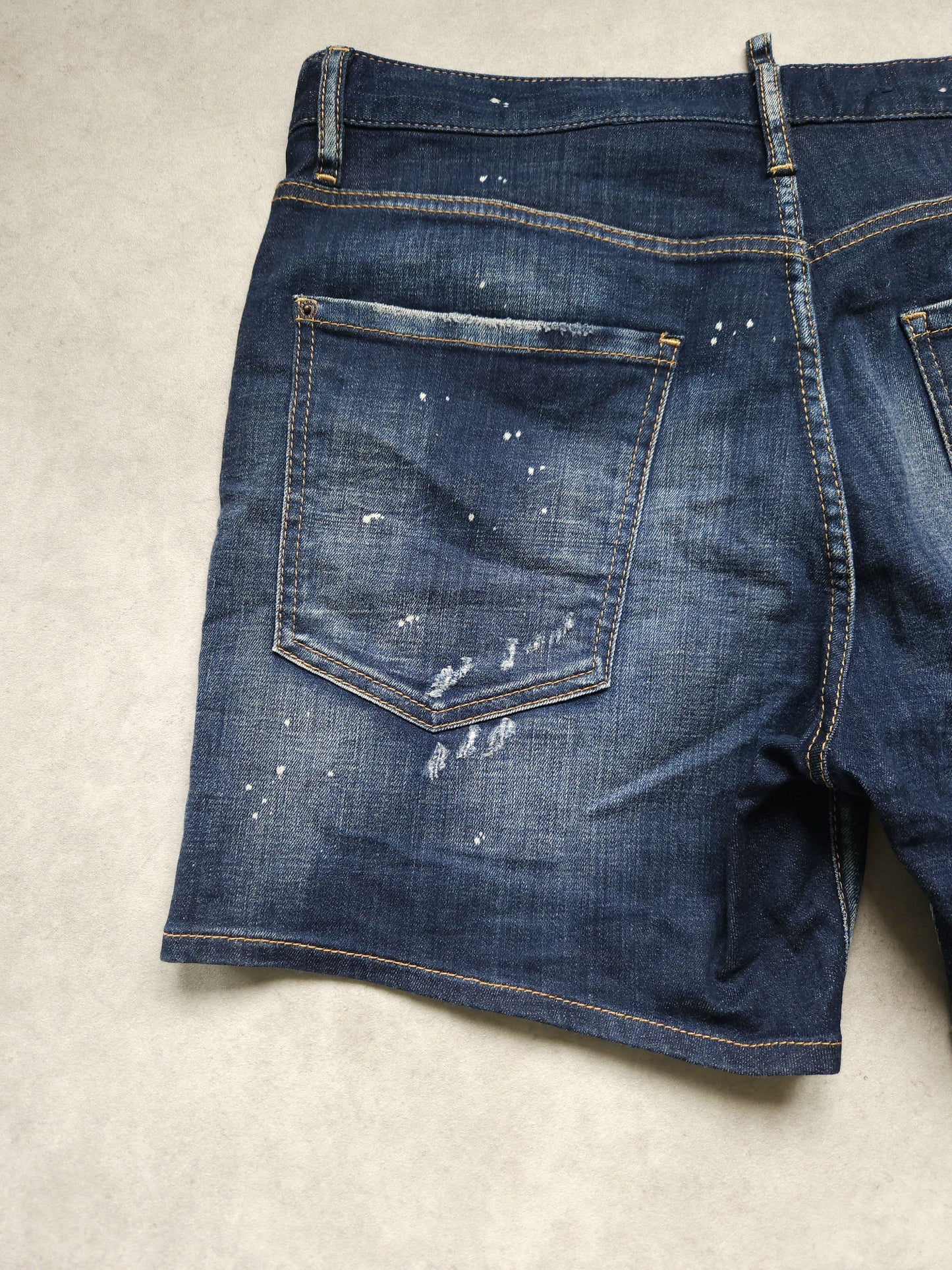 Dsquared2 Dan Commando Short distressed SS2023