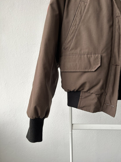 Canada goose chilliwack hooded bomber jacket
