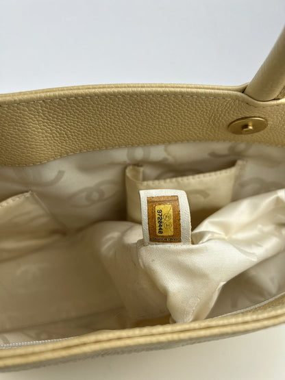 2004-2005 Chanel coco mark caviar open tote bag in buttery