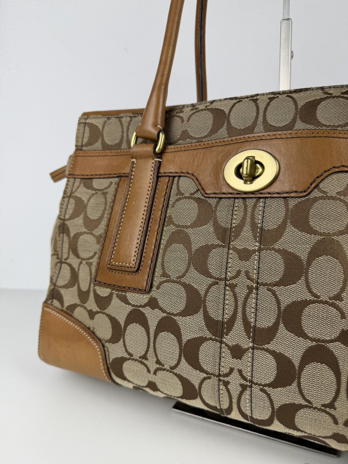 Coach signature turnlock Hamptons tote bag