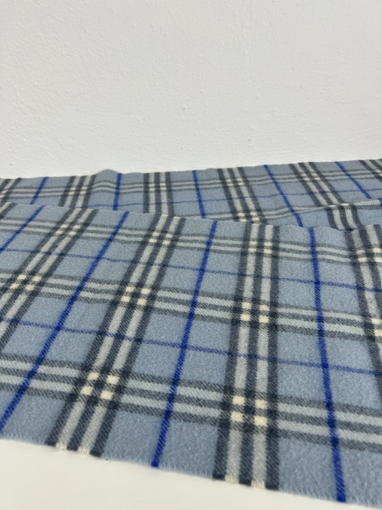 Vintage Burberry baby blue nova check wool scarf