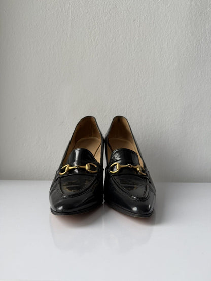 Vintage Gucci horsebit pointed toe patent leather pumps