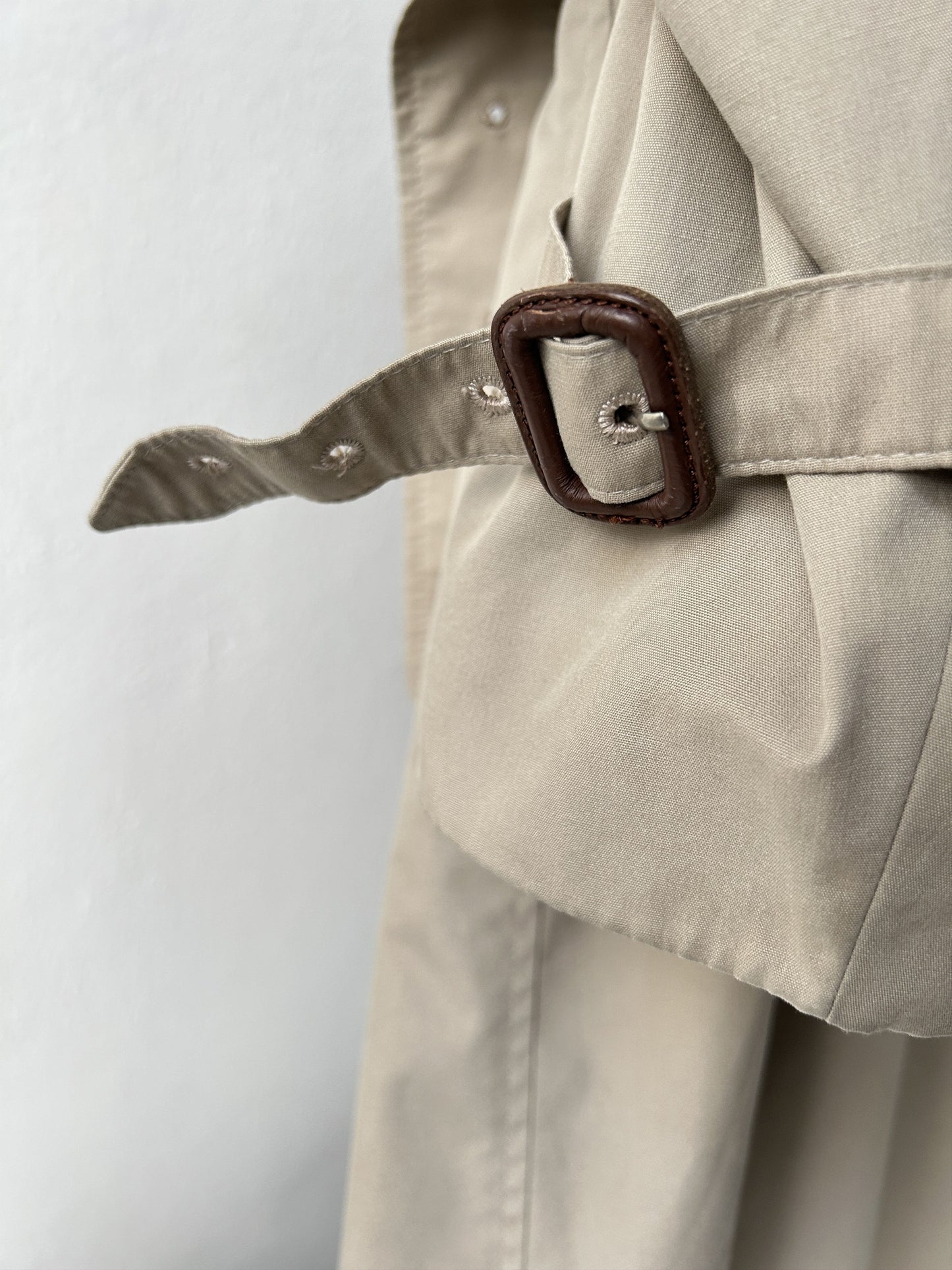 Vintage burberry nova check lined trench coat