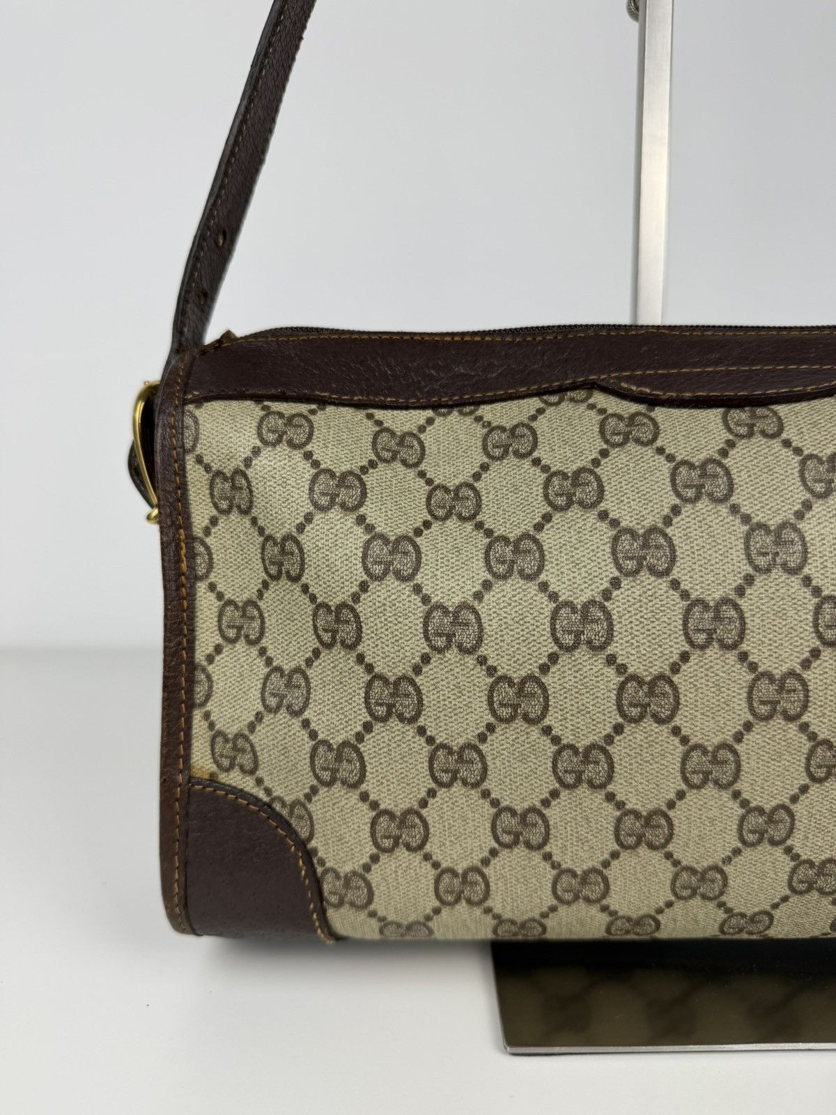 Vintage 70s Gucci monogram shoulder bag