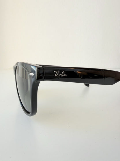 Ray Ban RB4105 folding wayfarer polarized sunglasses