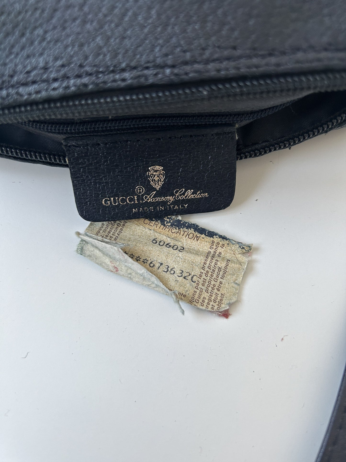 Vintage 80s gucci monogram messenger bag