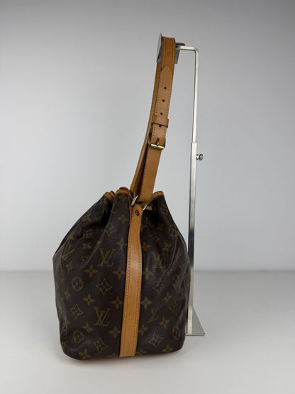 Vintage Louis Vuitton monogram Noe PM