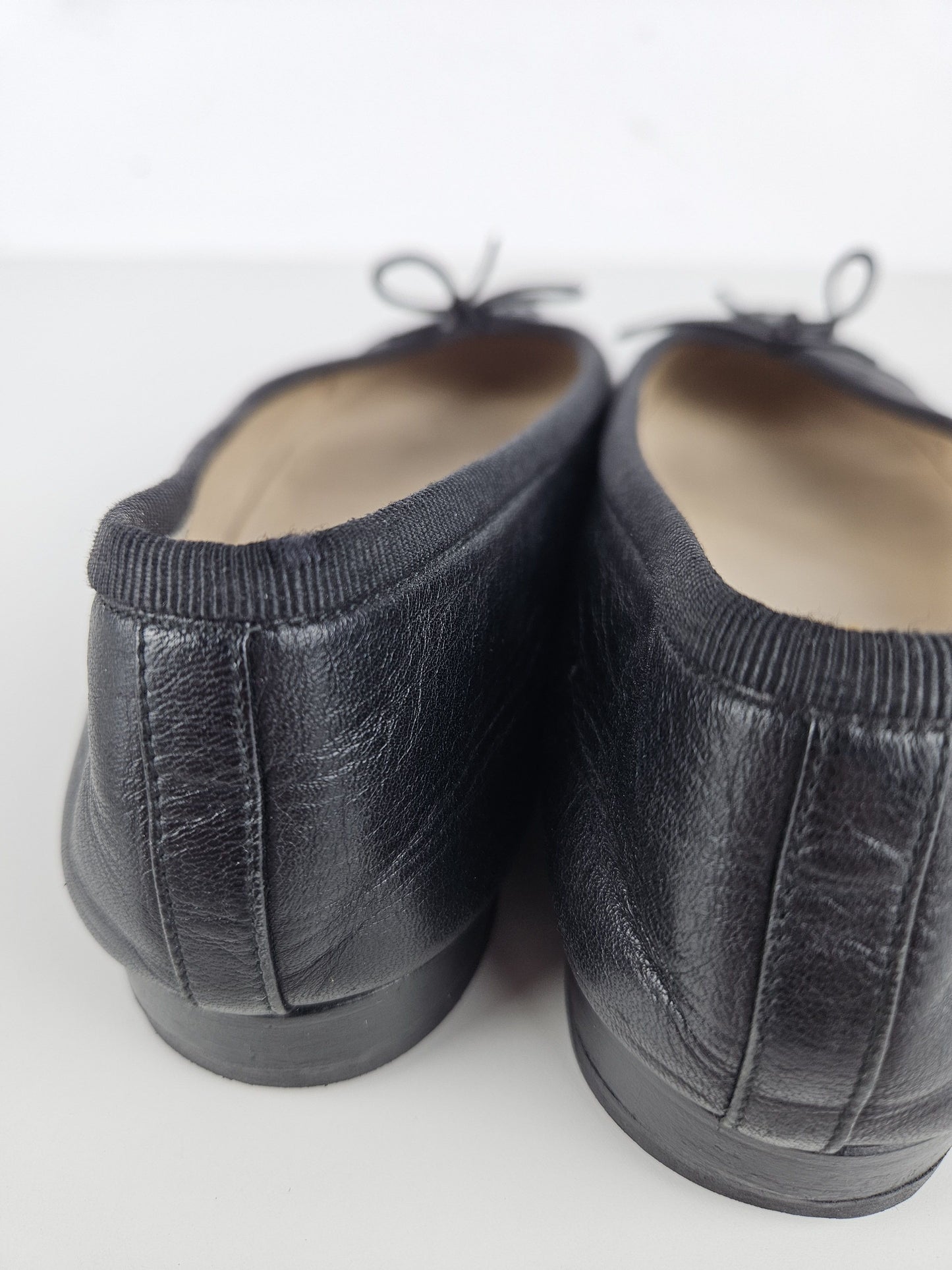 Vintage Chanel ribbon CC logo ballet flats