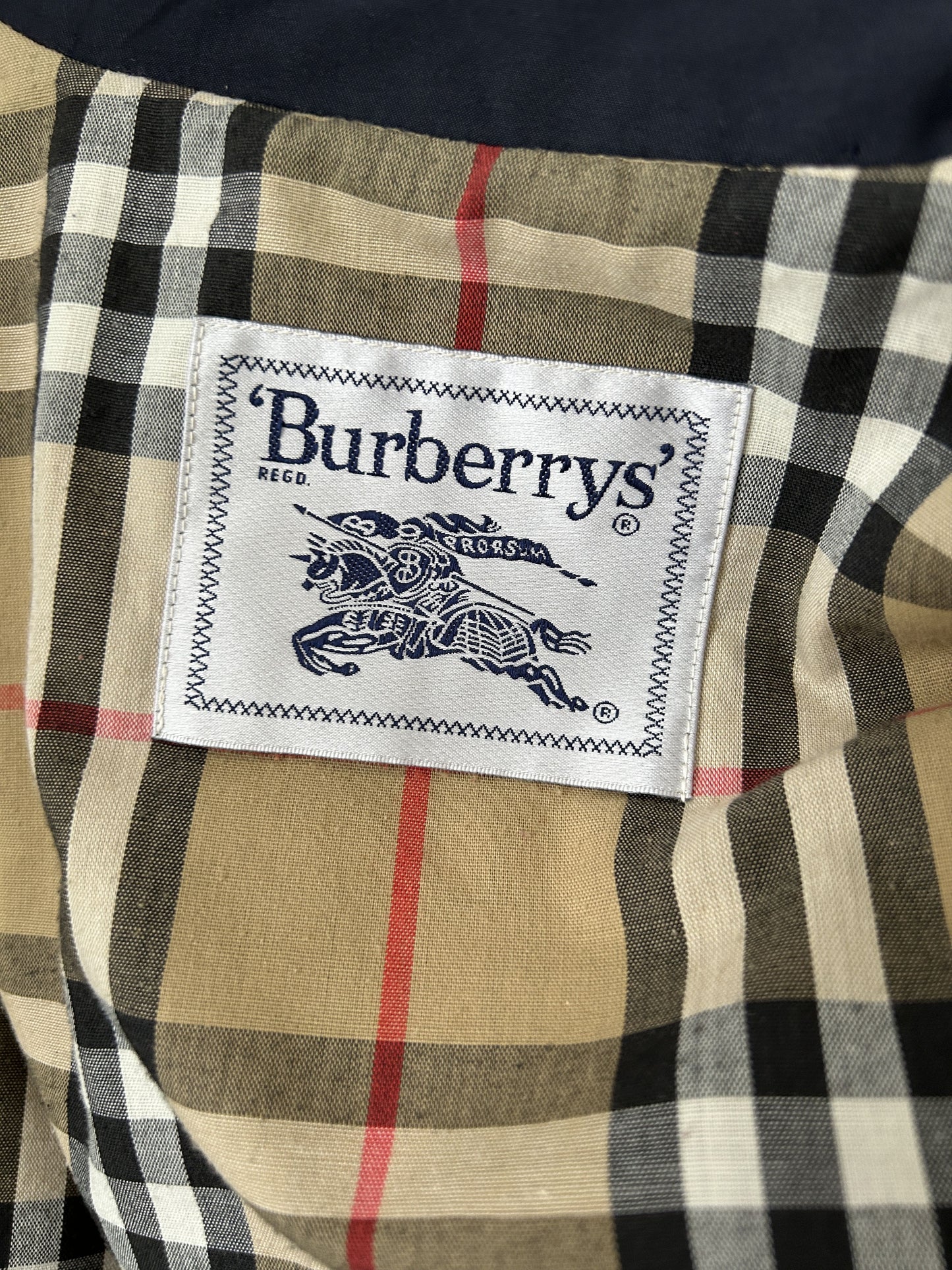 Vintage burberry nova check lined quilted light jacket
