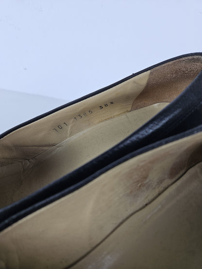 Vintage Gucci almond toe horsebit leather heels