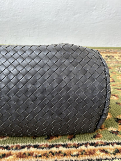 Bottega veneta intrecciato leather roma handbag