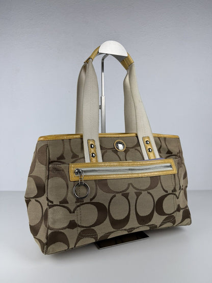 Coach signature daisy tote bag