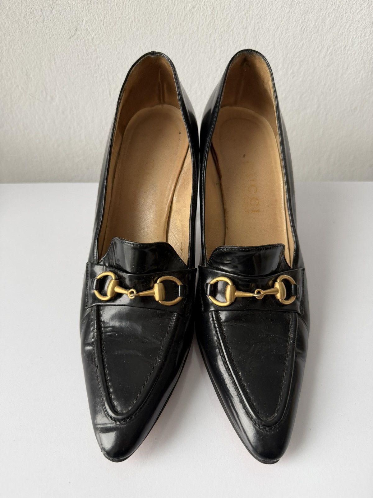Vintage Gucci horsebit pointed toe patent leather pumps