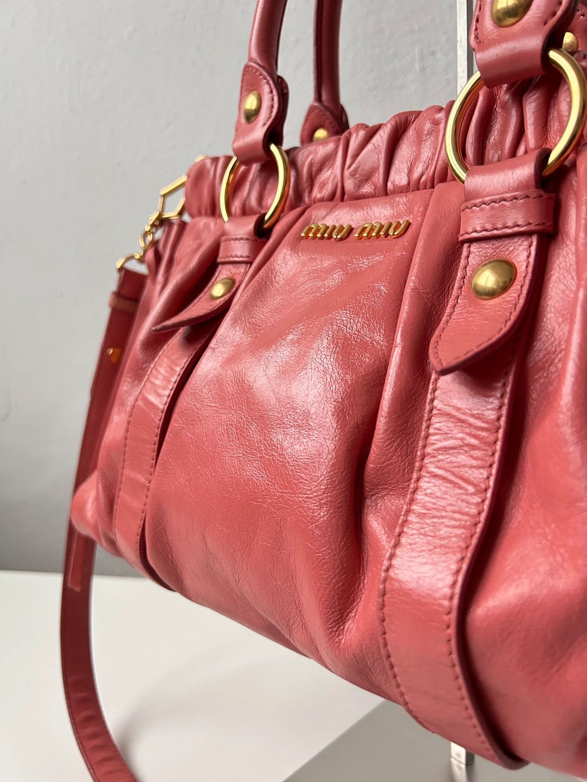 Miu miu vitello bauletto aperto handbag in coral pink