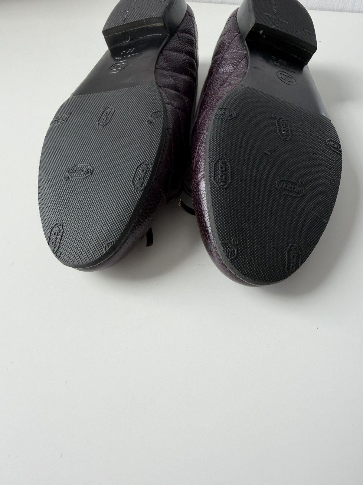Vintage Chanel ribbon CC logo ballet flats