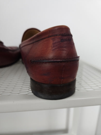 Gucci leather horsebit loafers in distressed red