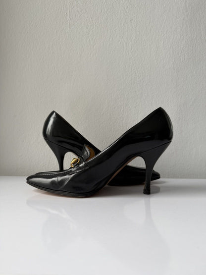 Vintage Gucci horsebit pointed toe patent leather pumps