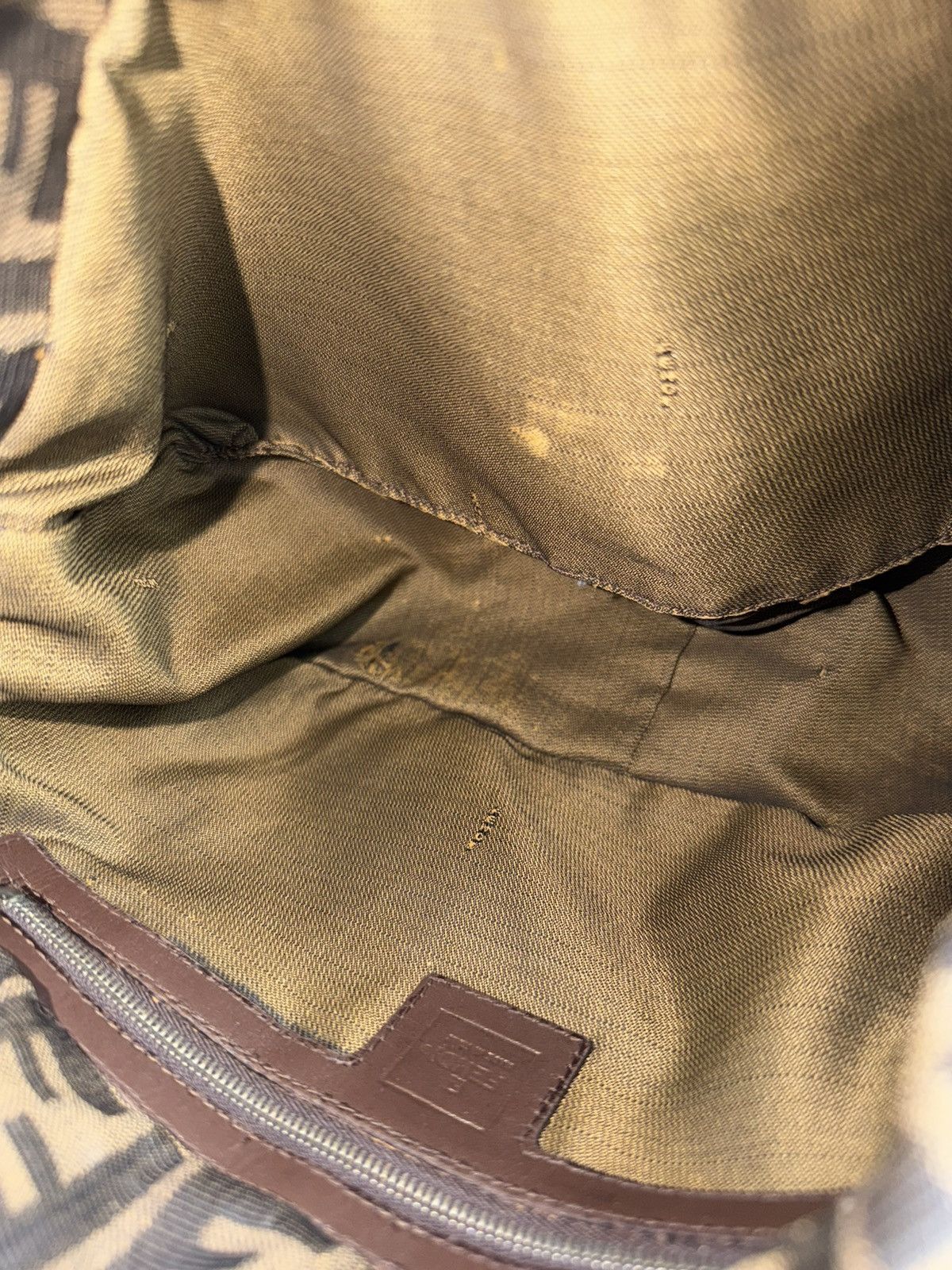 Vintage Fendi zucca monogram mamma baguette
