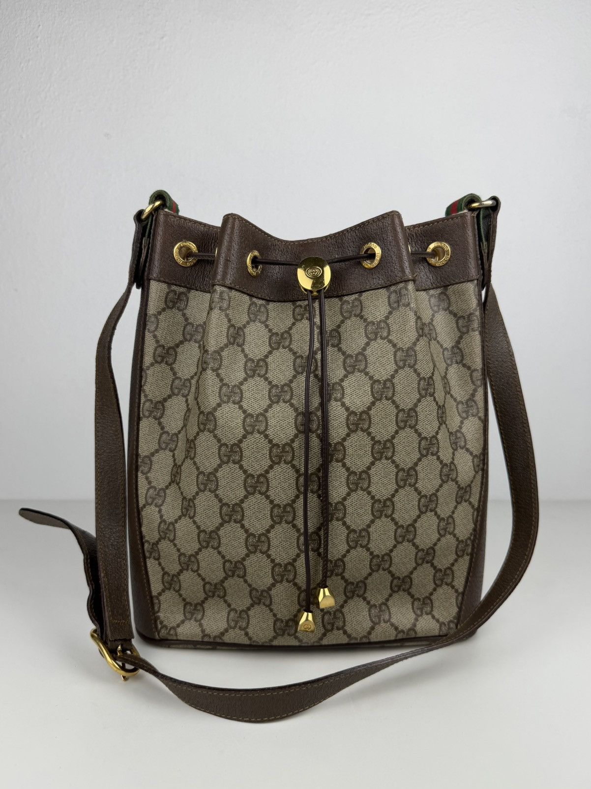 Vintage 80s Gucci monogram drawstring bucket bag