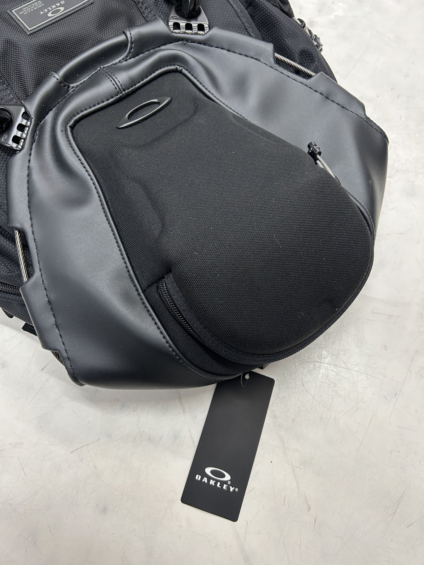 Oakley kitchen sink backpack stealth black