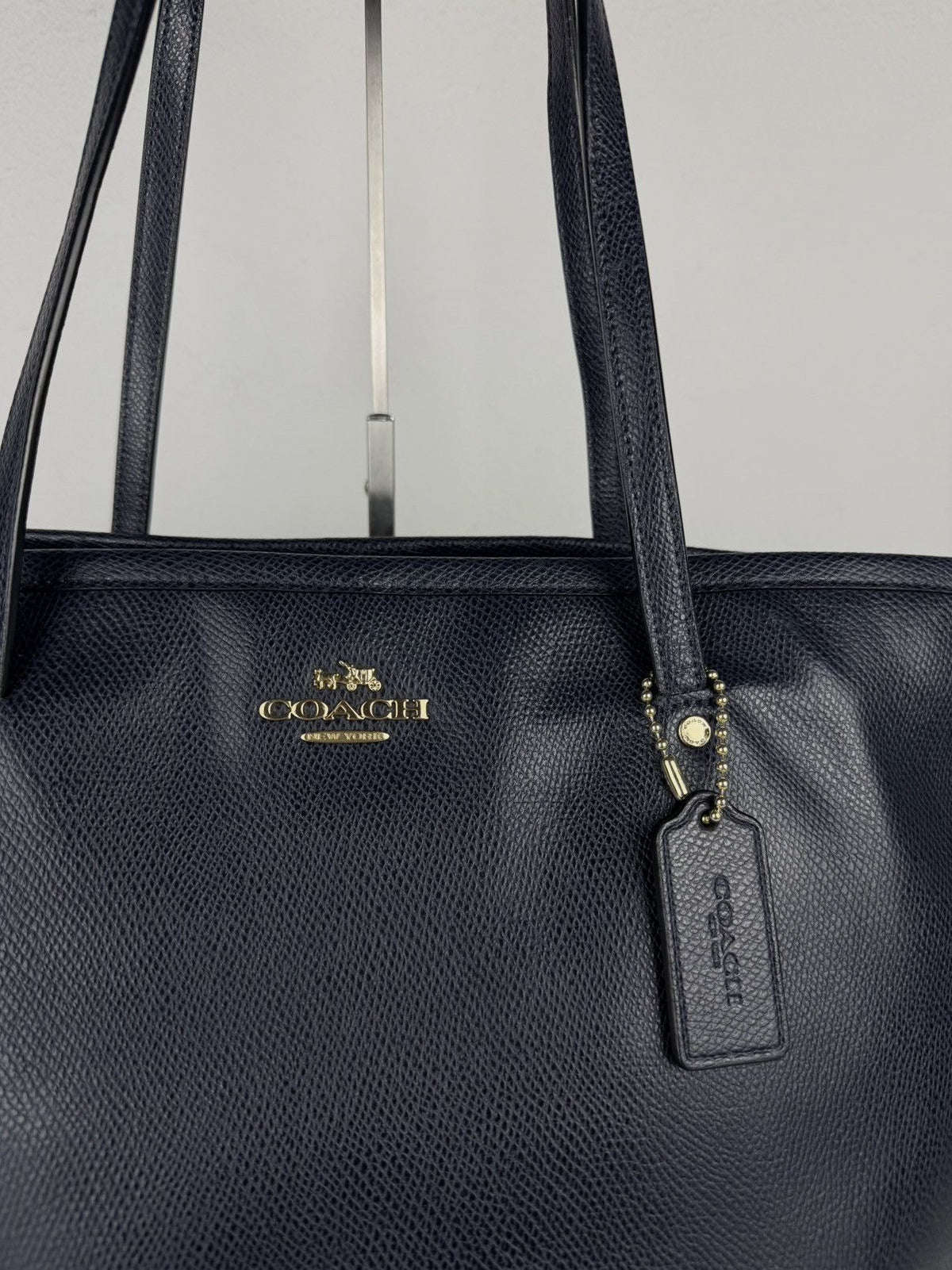 Coach crossgrain leather taxi tote dark navy