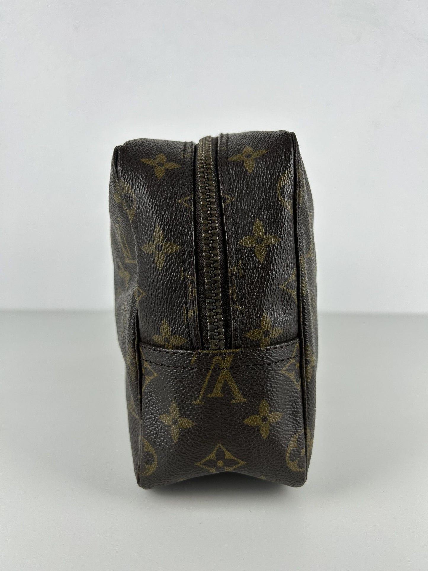 Vintage 80s Louis Vuitton monogram trousse 28 toiletry bag