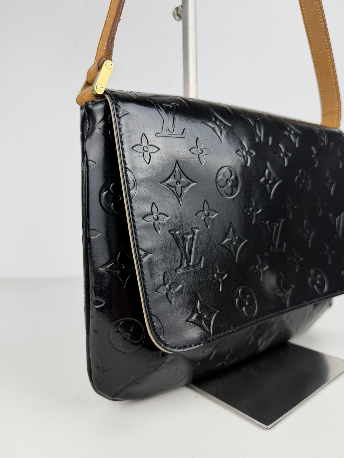Louis Vuitton vernis monogram thompson shoulder bag