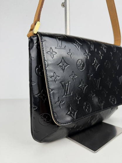 Louis Vuitton vernis monogram thompson shoulder bag