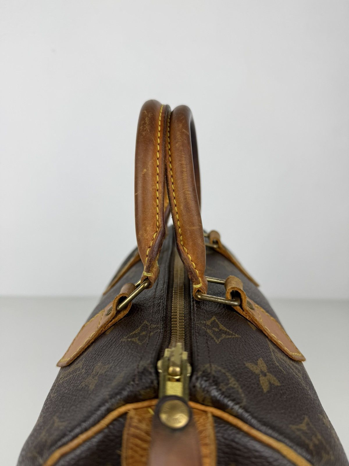 Louis Vuitton monogram speedy 25