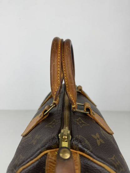 Louis Vuitton monogram speedy 25