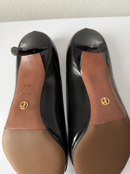 2011 Giorgio Armani smooth leather pointed toe pumps