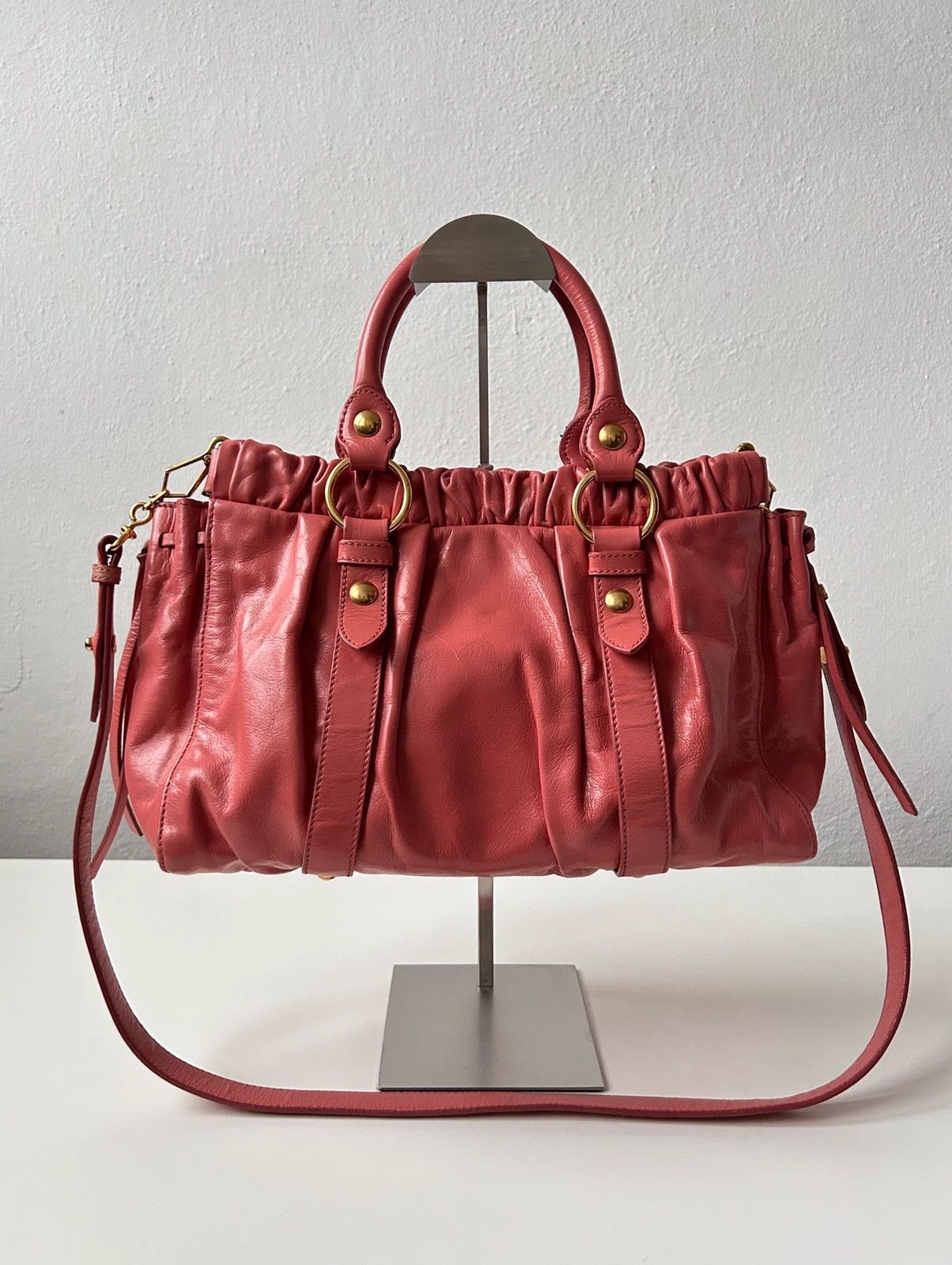 Miu miu vitello bauletto aperto handbag in coral pink